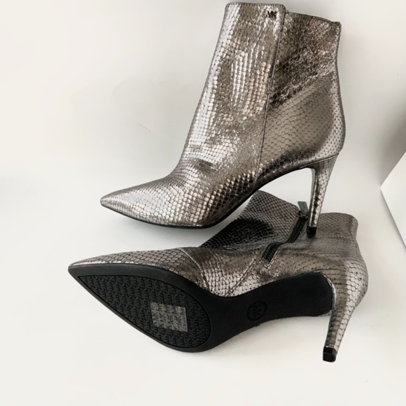 Michael Kors Dorothy Flex Leather Pointed Toe Ankle Metallic Silver Snake Heel 8 - Picture 16 of 16